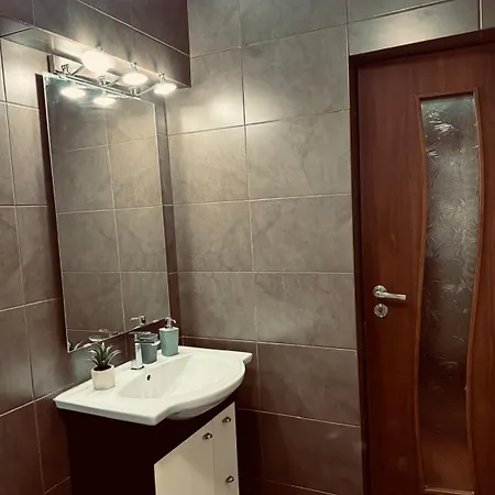 3 Unirii Square Alba Iulia 75 * Bukarest