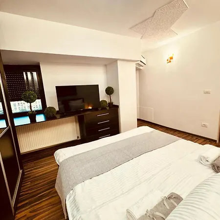 3 Unirii Square Alba Iulia 75 * Bukarest