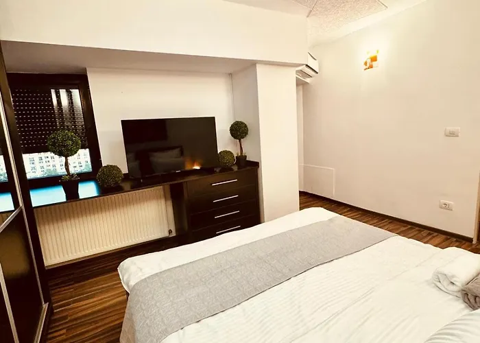 3 Unirii Square Alba Iulia 75 * 布加勒斯特