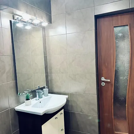 Apartment 3 Unirii Square Alba Iulia 75 *