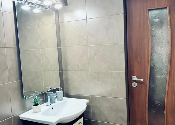 Apartment 3 Unirii Square Alba Iulia 75 *